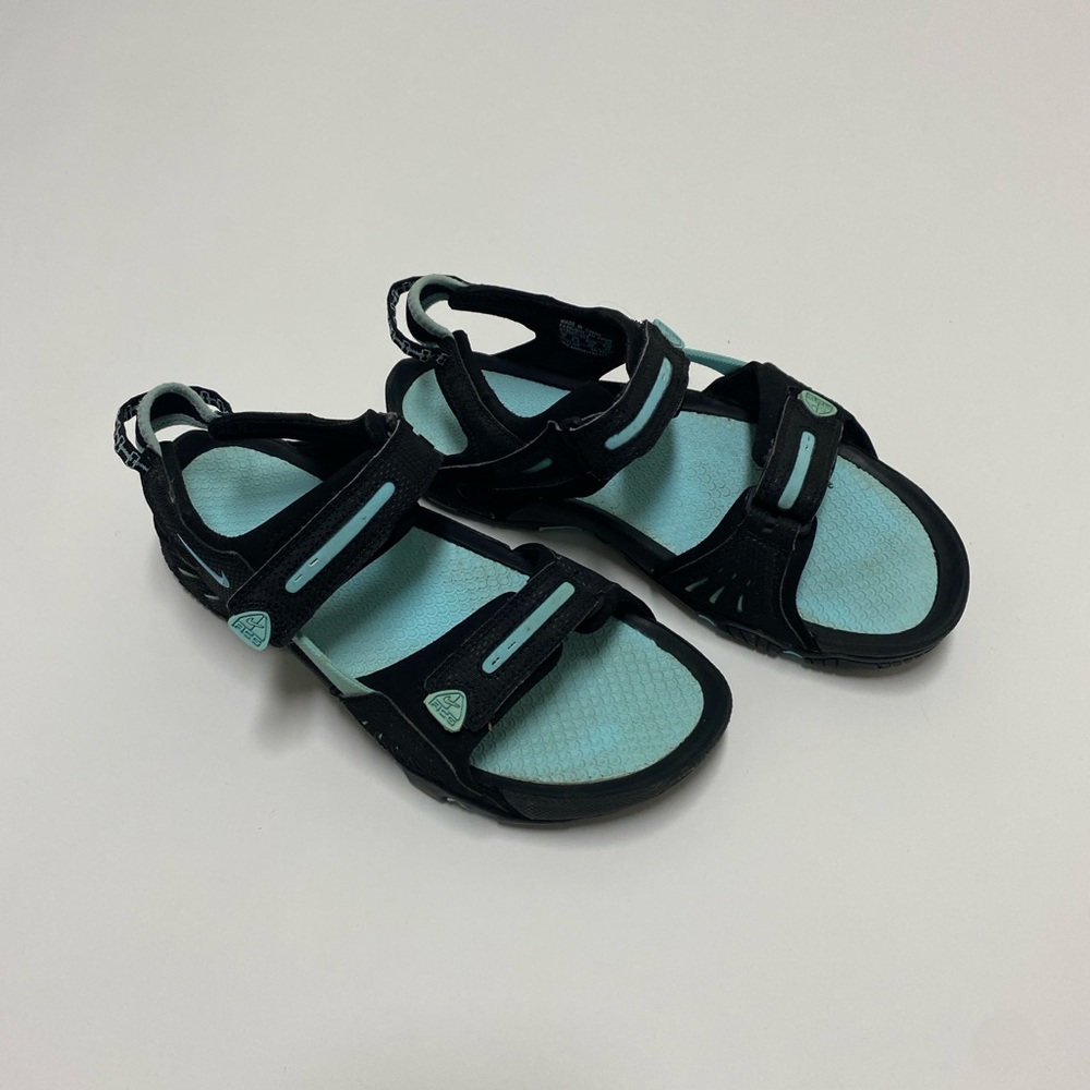 Vintage Nike ACG women sandals